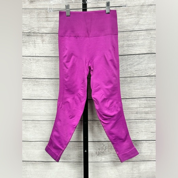 Lululemon Seamless High Rise Crop Leggings - Picture 5 of 7